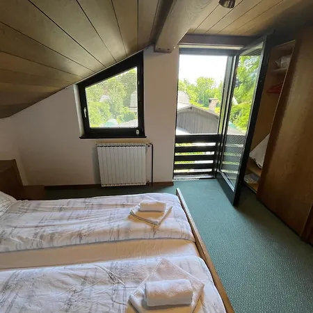 Sara's 3*