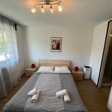 Guest house Sara's *