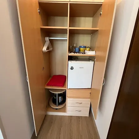 Sara's 3*